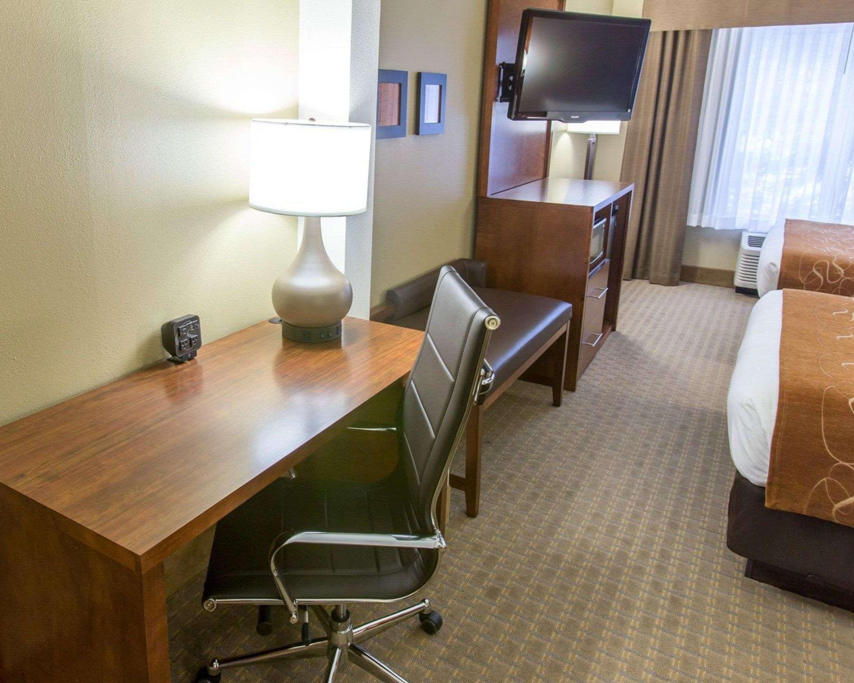 Comfort Suites Marquette Eksteriør bilde